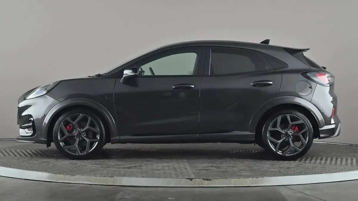 Usado Ford Puma ST 170 HP (125 kW) 2023 Cinzento SUV