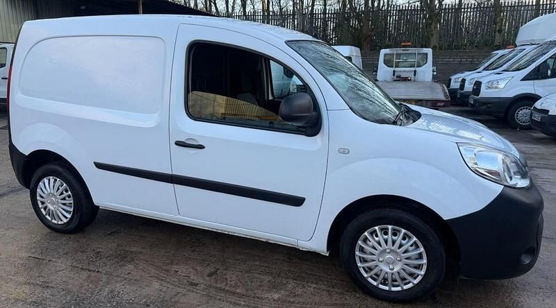 Used Renault Kangoo Business 2021 White MPV