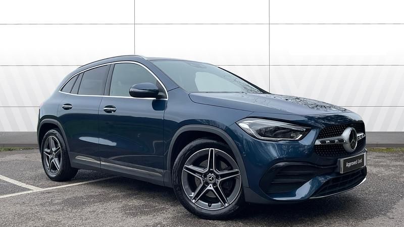 Used Mercedes GLA200 AMG Line Premium Plus 150 HP (110 kW) 2021 Blue SUV