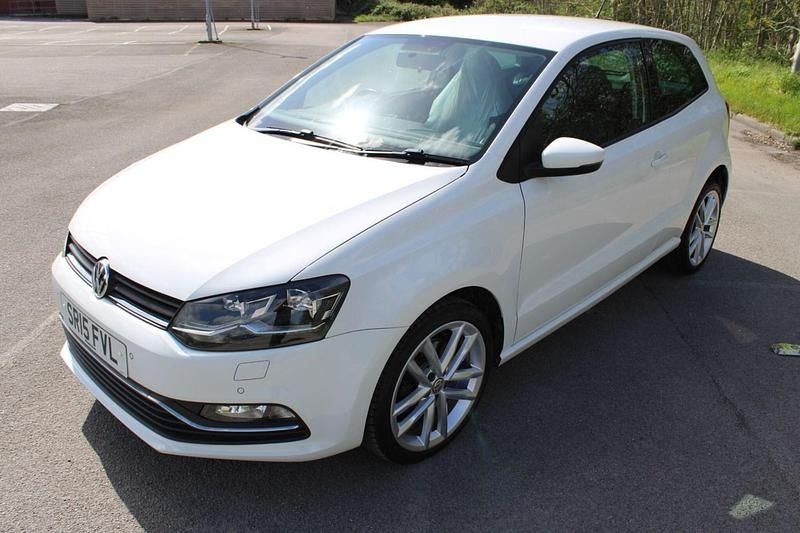 Used VW Polo SEL 110 HP (80 kW) 2015 White Hatchback