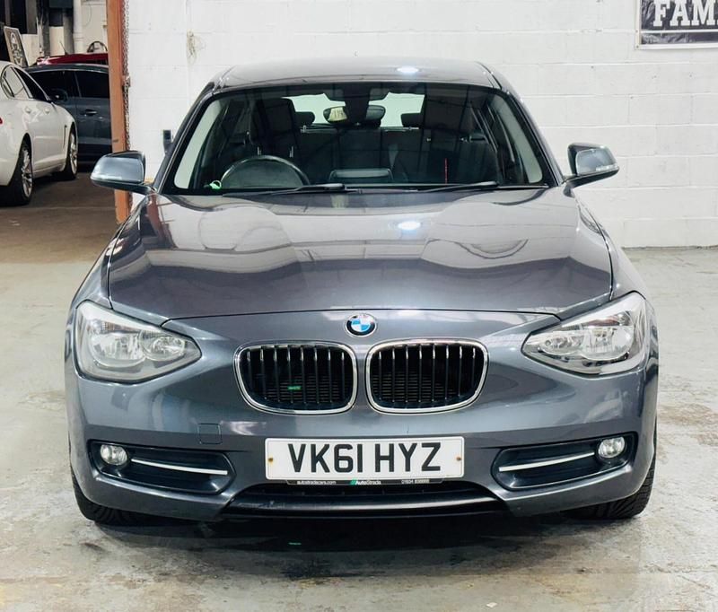 Used BMW 118 Sport Line 2011 Grey Hatchback