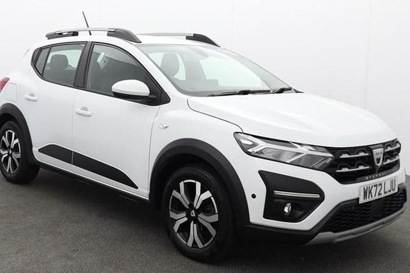 Used Dacia Sandero Prestige 100 HP (73 kW) 2022 White Hatchback
