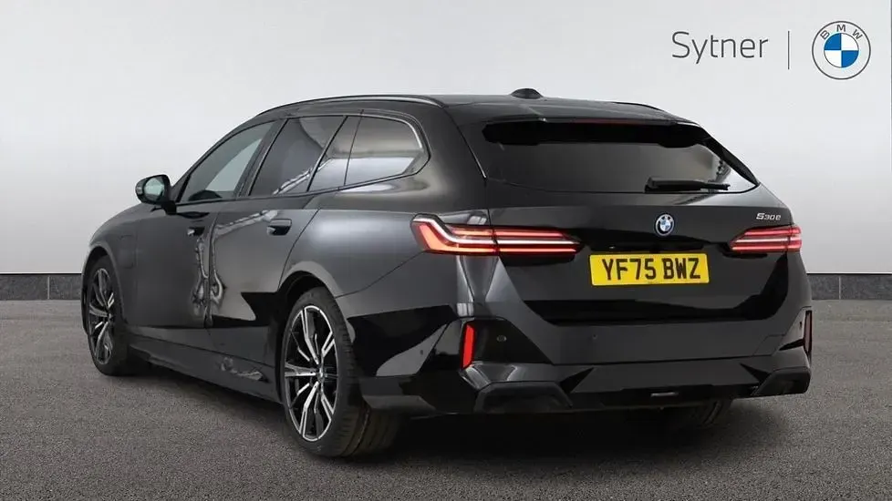 Used BMW 530e M Sport 295 HP (216 kW) 2025 Black Estate