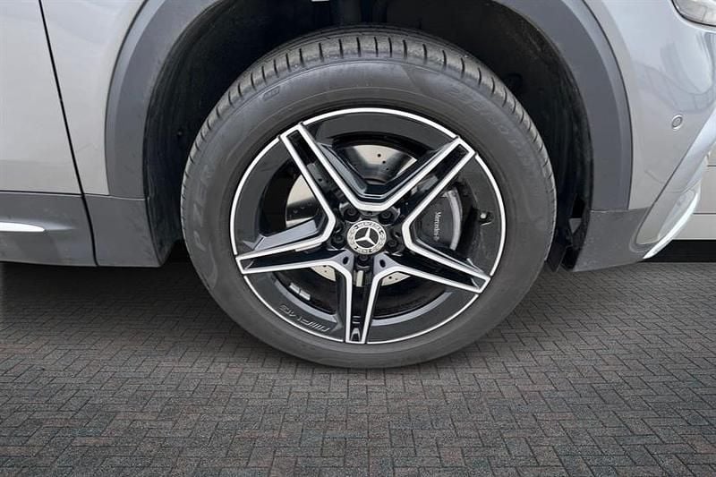 Used Mercedes GLB200 Executive 163 HP (119 kW) 2025 Cosmos black SUV