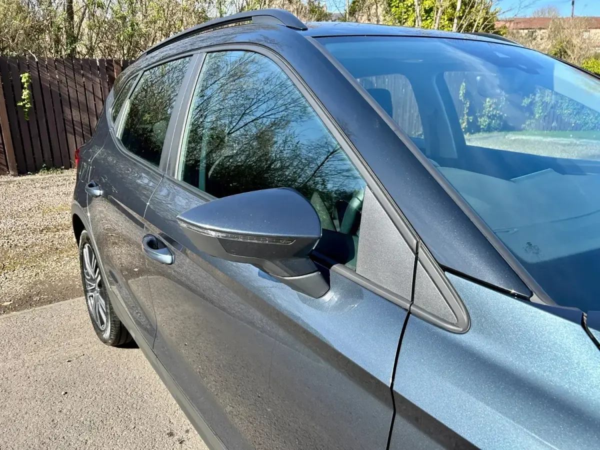 Used Seat Arona SE Technology 94 HP (69 kW) 2023 Grey SUV