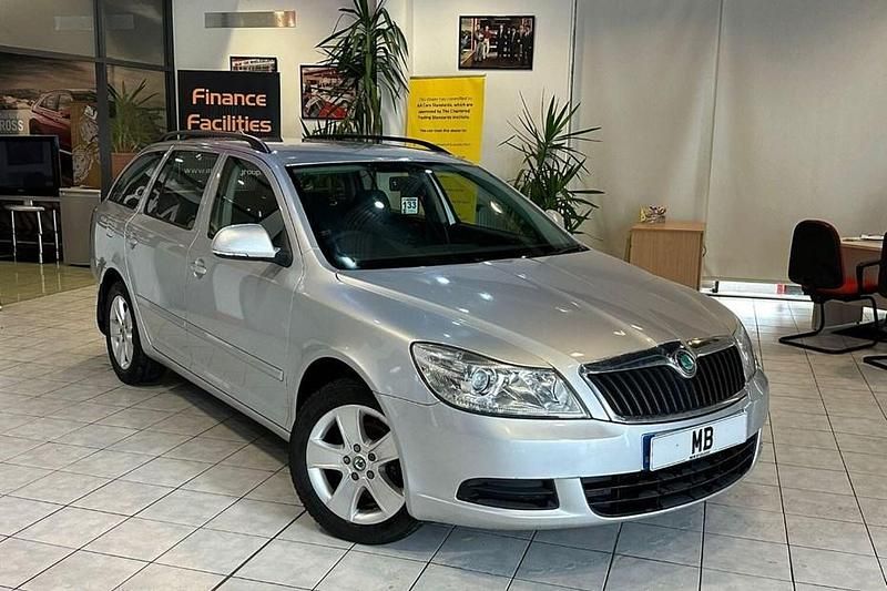 Used 2012 Skoda Octavia SE Estate | £2,025 (Fair price) - Image 1/1