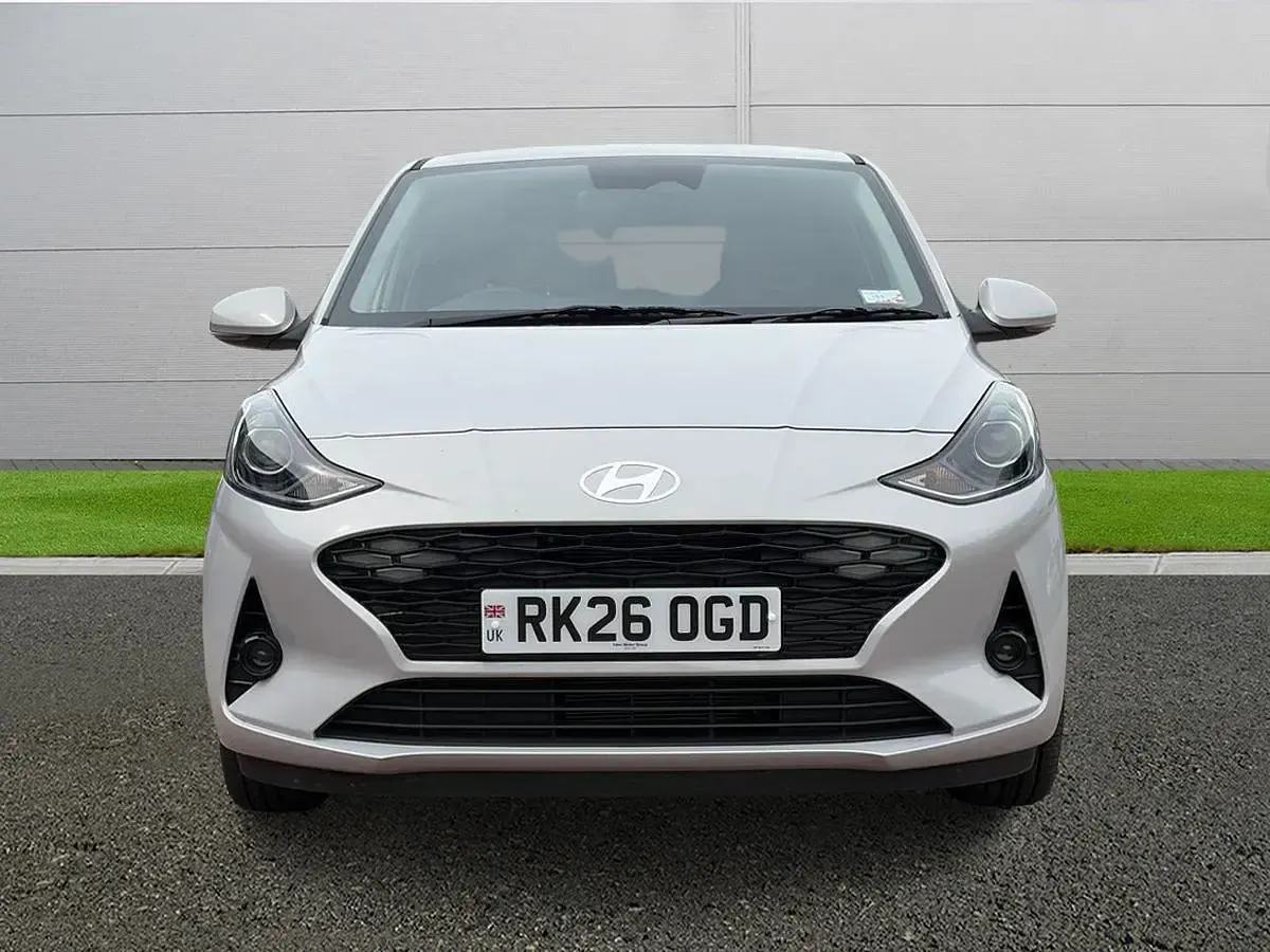 New Hyundai i10 Premium 79 HP (58 kW) 2026 Grey Hatchback