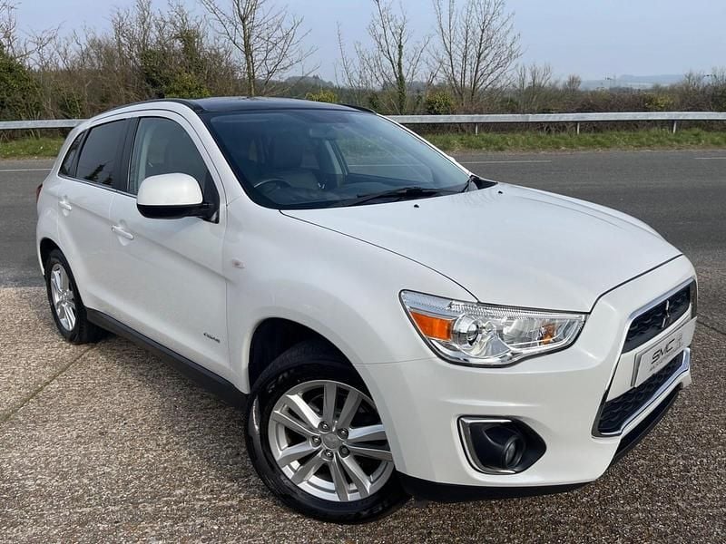 Used Mitsubishi ASX 2014 White pearl SUV