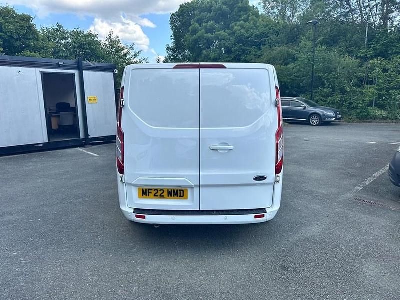 Used Ford Transit Custom Limited 130 HP (95 kW) 2022 White Van