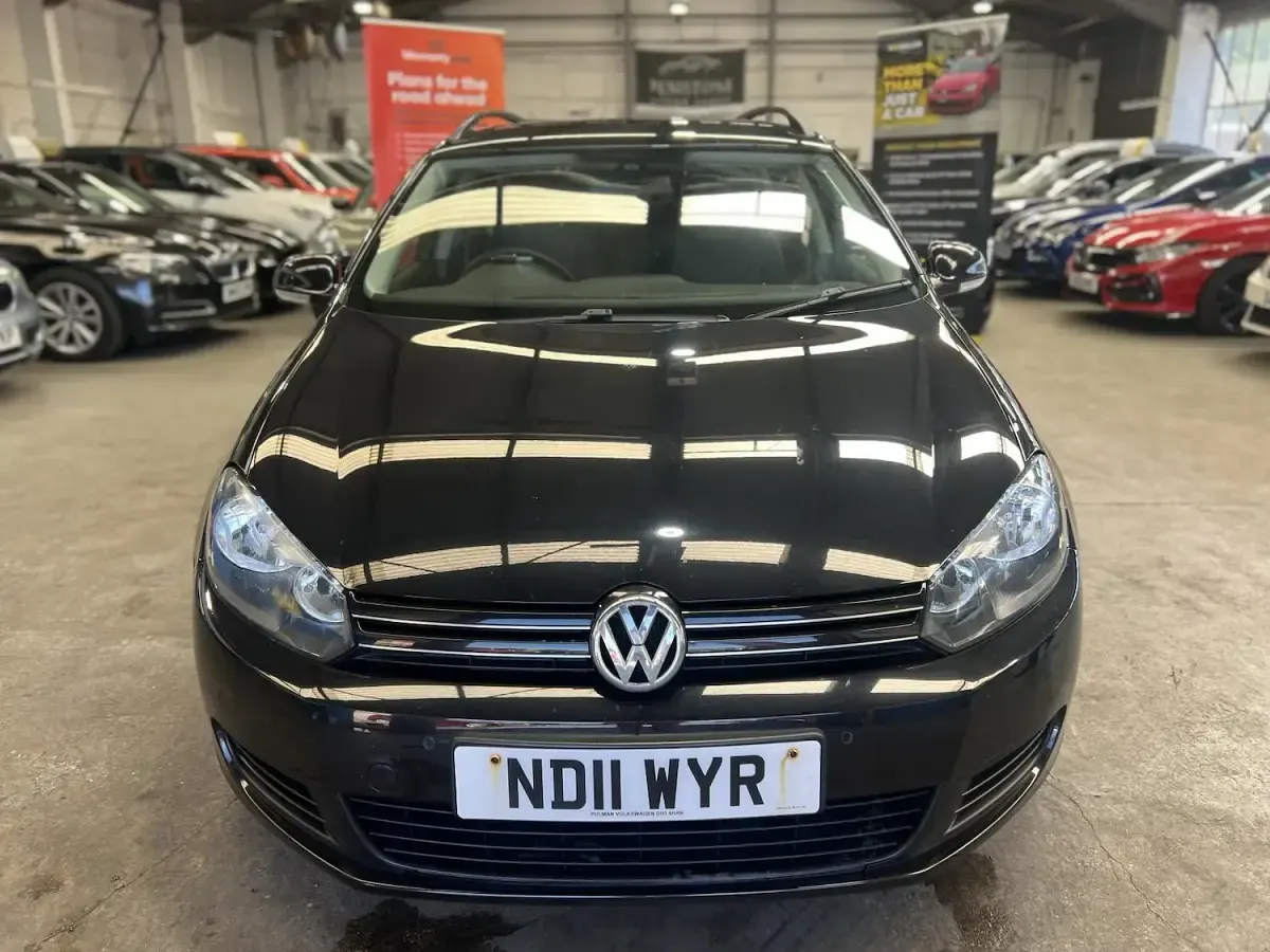 Used VW Golf VI SE 105 HP (77 kW) 2011 Black Hatchback