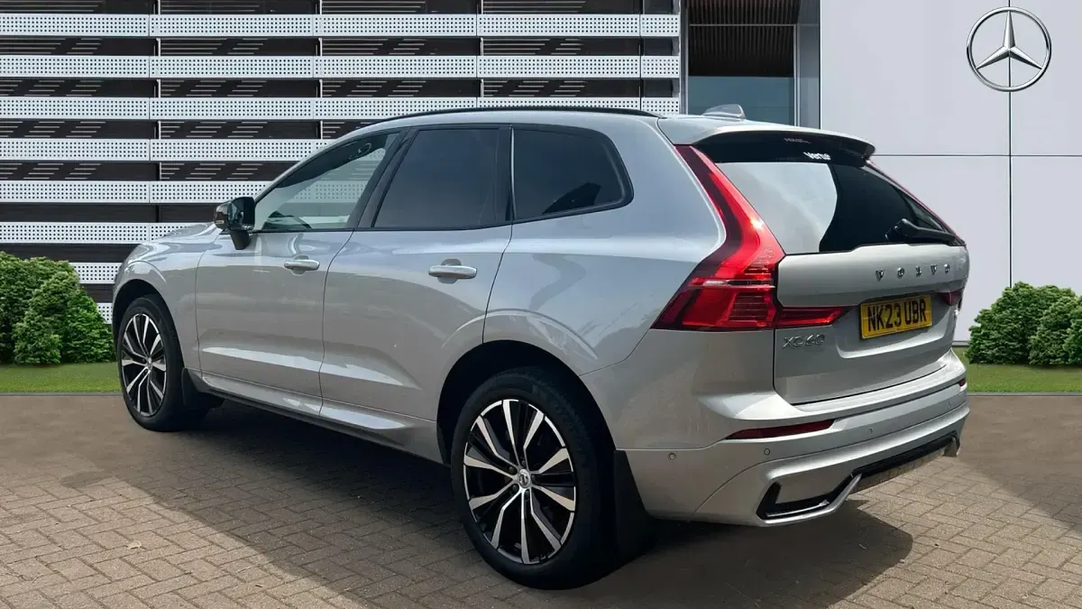 Used Volvo XC60 Plus 197 HP (144 kW) 2023 Blue SUV