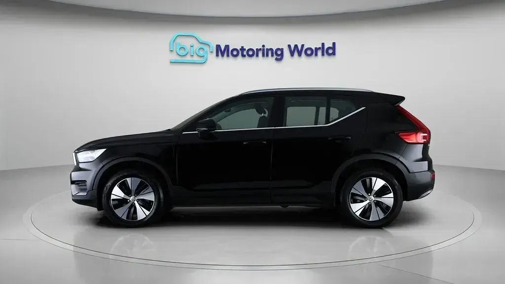 Used Volvo XC40 Core 211 HP (155 kW) 2022 Black SUV