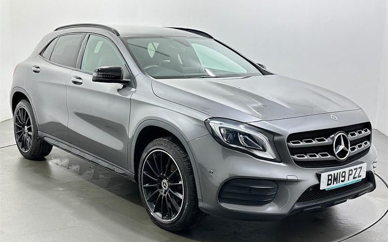 Used Mercedes GLA180 AMG line 122 HP (89 kW) 2019 Grey SUV