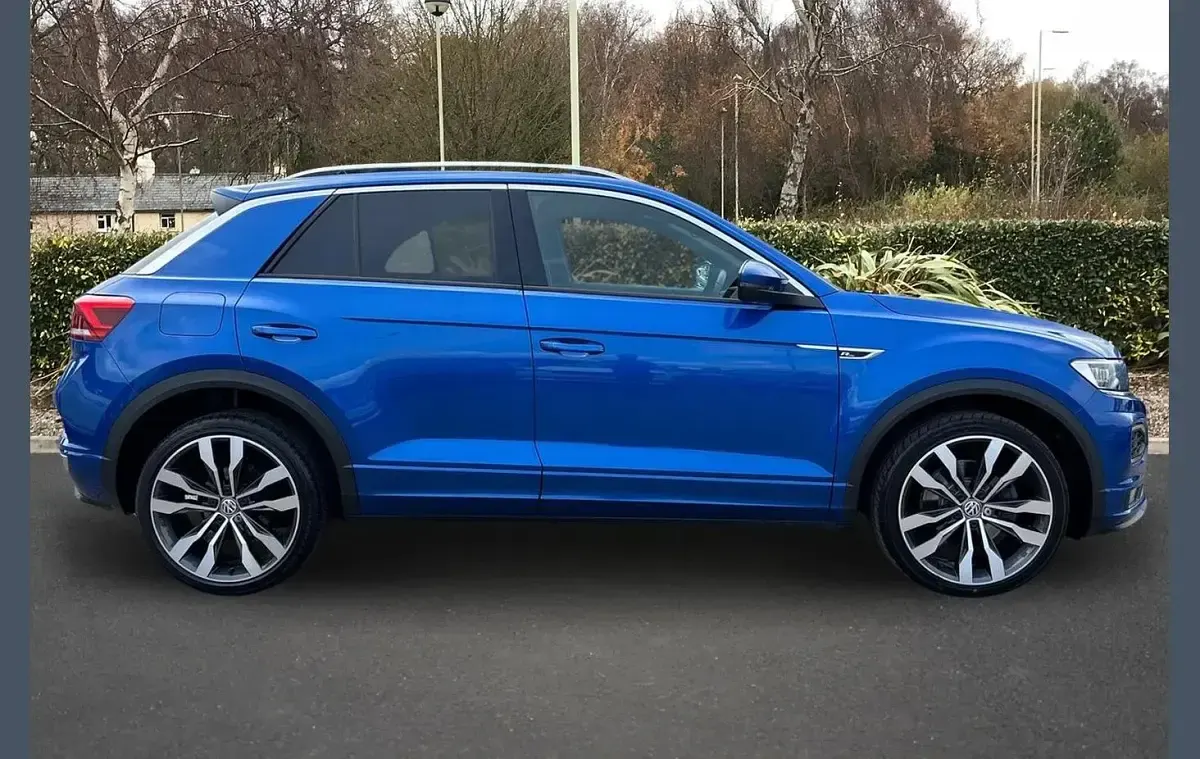 Used VW T-Roc R-line 150 HP (110 kW) 2020 Blue SUV