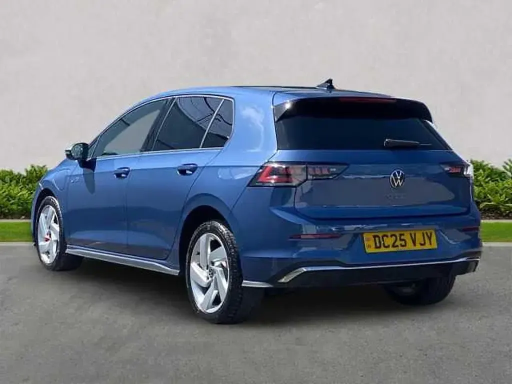 Used VW Golf VIII GTE 272 HP (200 kW) 2025 Blue Hatchback