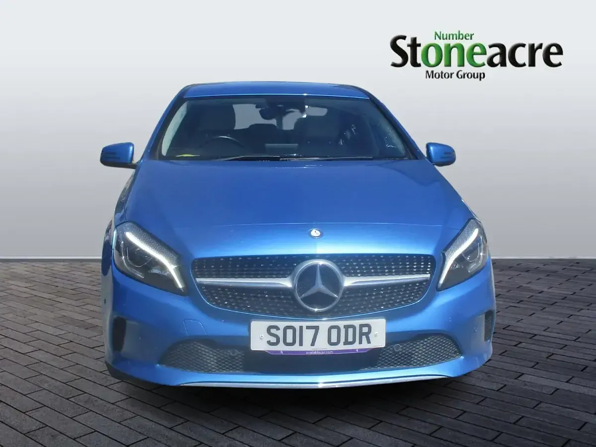 Used Mercedes A160 Premium 102 HP (75 kW) 2017 Blue Hatchback