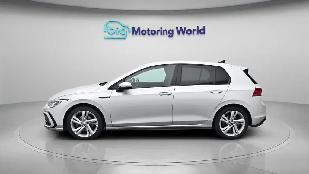 Used VW Golf VIII R-line 150 HP (110 kW) 2022 Silver Hatchback
