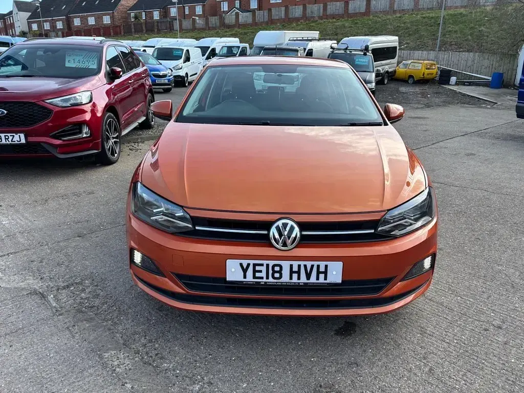 Used VW Polo SE 65 HP (47 kW) 2018 Orange Hatchback