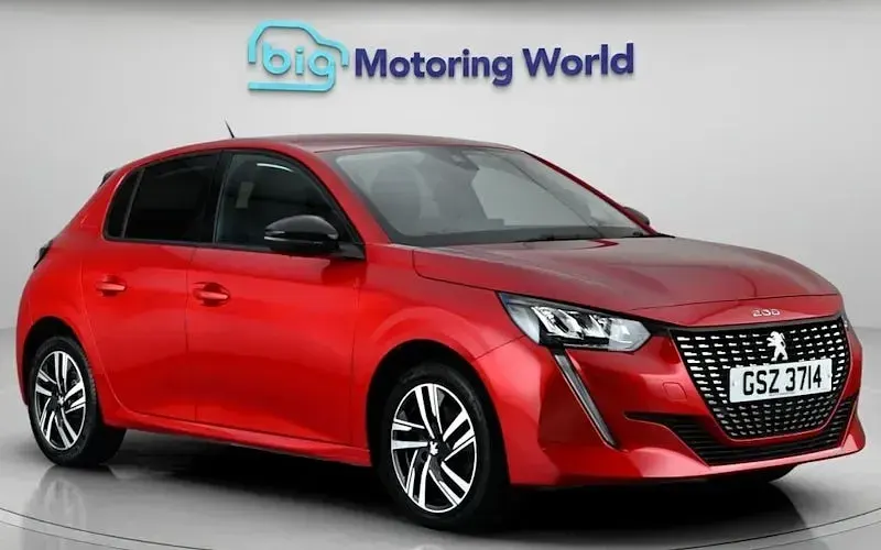 Used Peugeot 208 Allure Premium 102 HP (75 kW) 2022 Hatchback