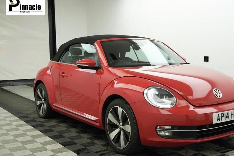 Begagnad VW Beetle Cabriolet Design 2014 Cab