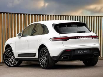 Used Porsche Macan 265 HP (194 kW) 2021 White SUV