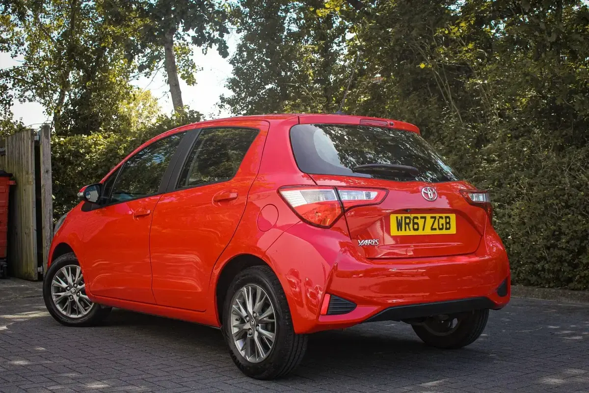 Used Toyota Yaris 2017 Red Hatchback