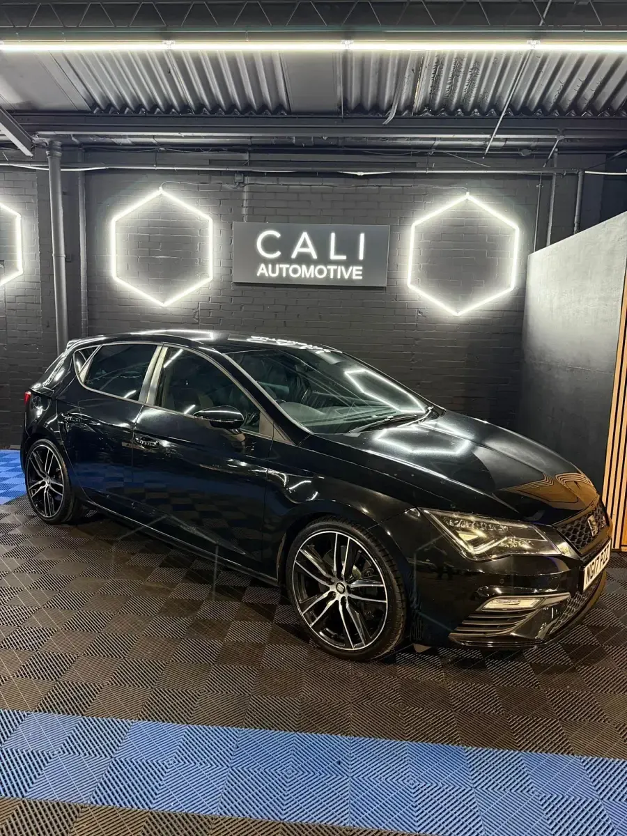 Second-hand Seat Leon CUPRA 2017 Negru Hatchback