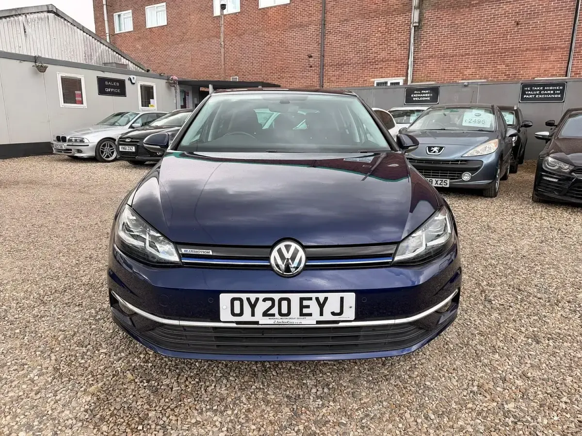 Used VW Golf VII Edition 130 HP (95 kW) 2020 Blue Hatchback