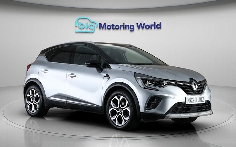 Used Renault Captur Techno 143 HP (105 kW) 2023 Grey/black SUV