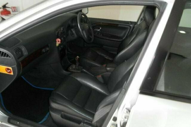 Used Volvo V40 122 HP (89 kW) 2001 Estate