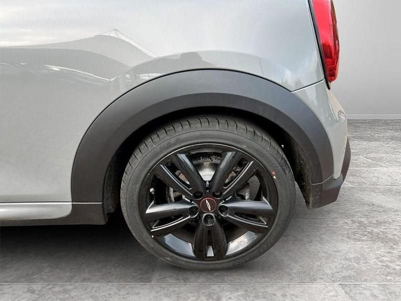 Usado Mini Cooper Hatch 136 HP (100 kW) 2021 Cinzento Citadino