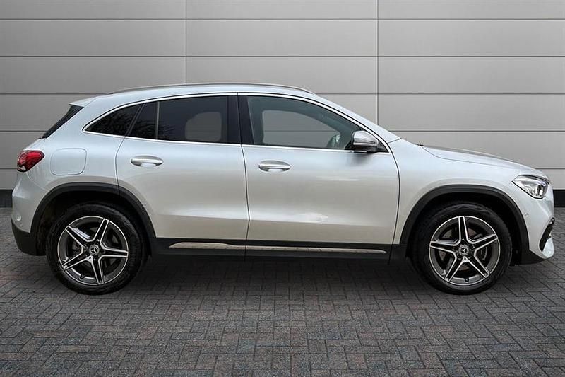 Used Mercedes GLA250 Premium 218 HP (160 kW) 2022 Silver SUV