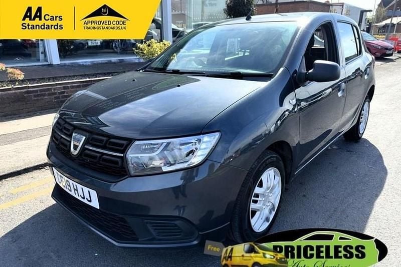 Used Dacia Sandero Essentiel 75 HP (55 kW) 2019 Grey Hatchback
