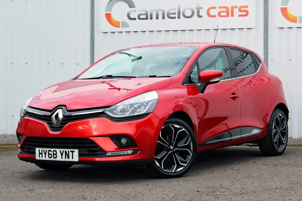 Used Renault Clio Iconic 2018 Red Hatchback
