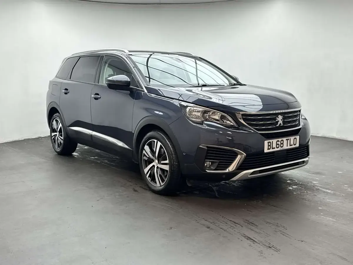 Used Peugeot 5008 Allure 129 HP (94 kW) 2019 Blue SUV