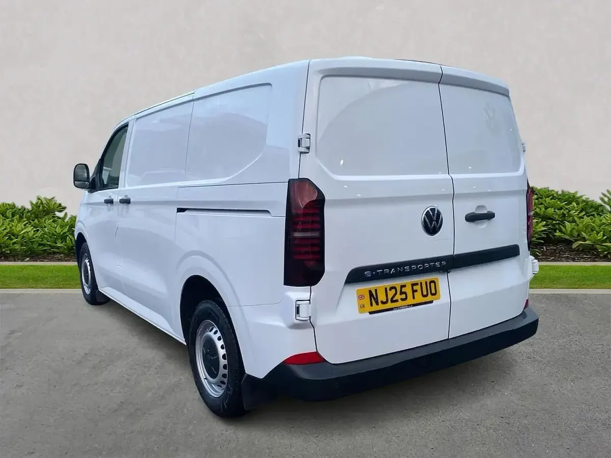 Used VW T7 100 kW (136 HP) 2025 White Van
