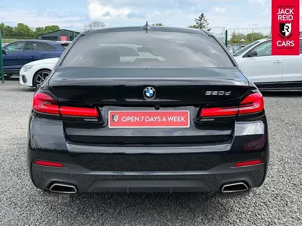 Usado BMW 520 M Sport 2021 Negro Berlina