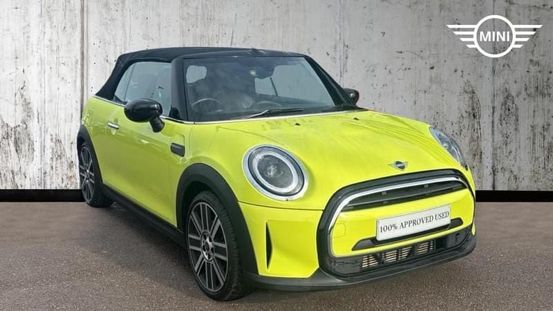 Used Mini Cooper Exclusive 136 HP (100 kW) 2022 Yellow Hatchback