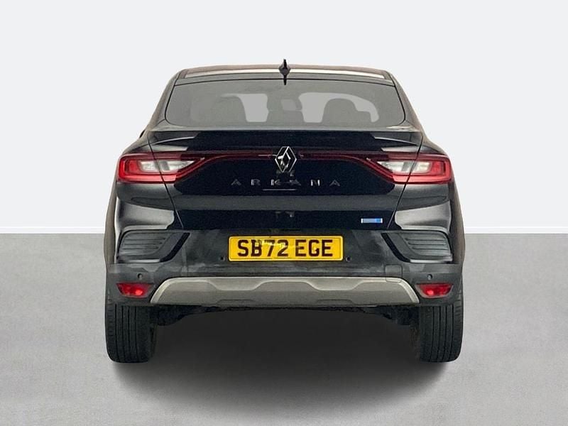 Begagnad Renault Arkana Version S 2023 Svart SUV