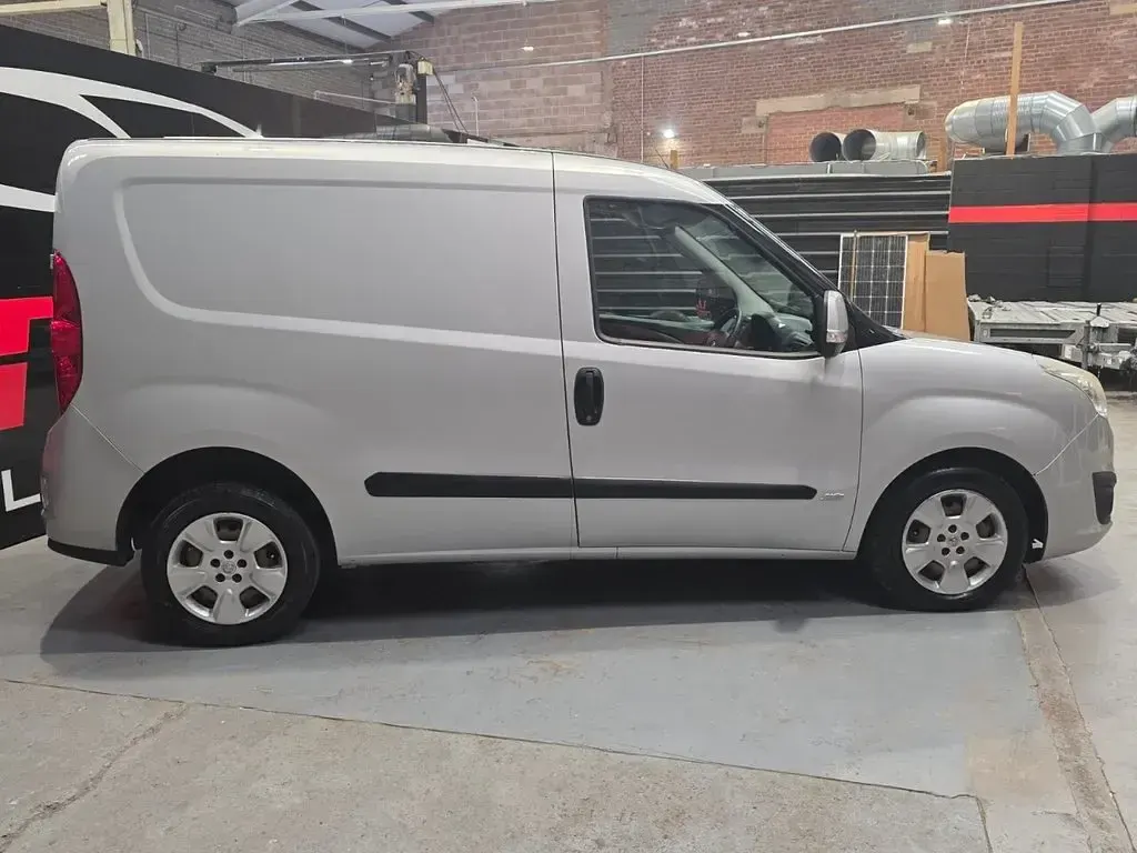 Used Vauxhall Combo Sportive 2015 Silver MPV