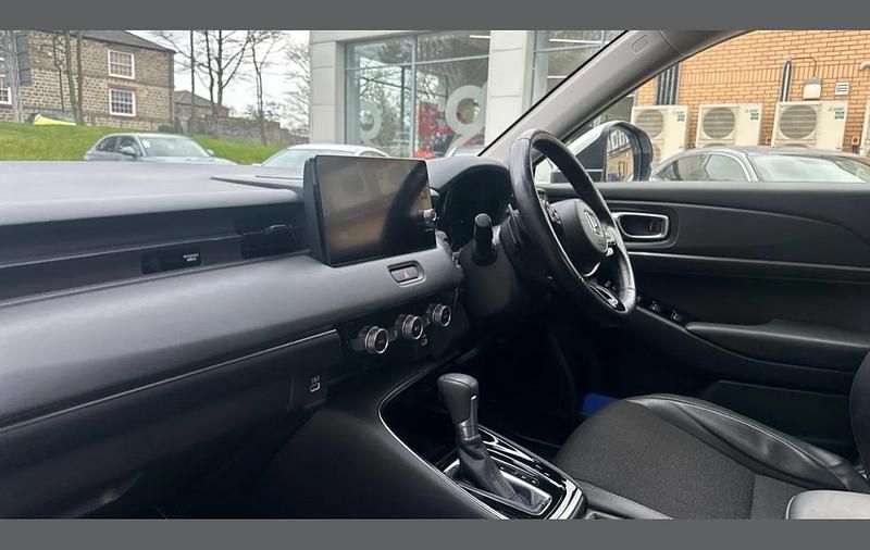 Used Honda HR-V Advance 130 HP (95 kW) 2023 White SUV