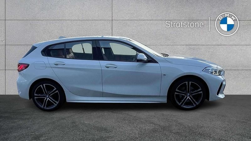 Used BMW 118 M Sport 134 HP (98 kW) 2021 White Hatchback