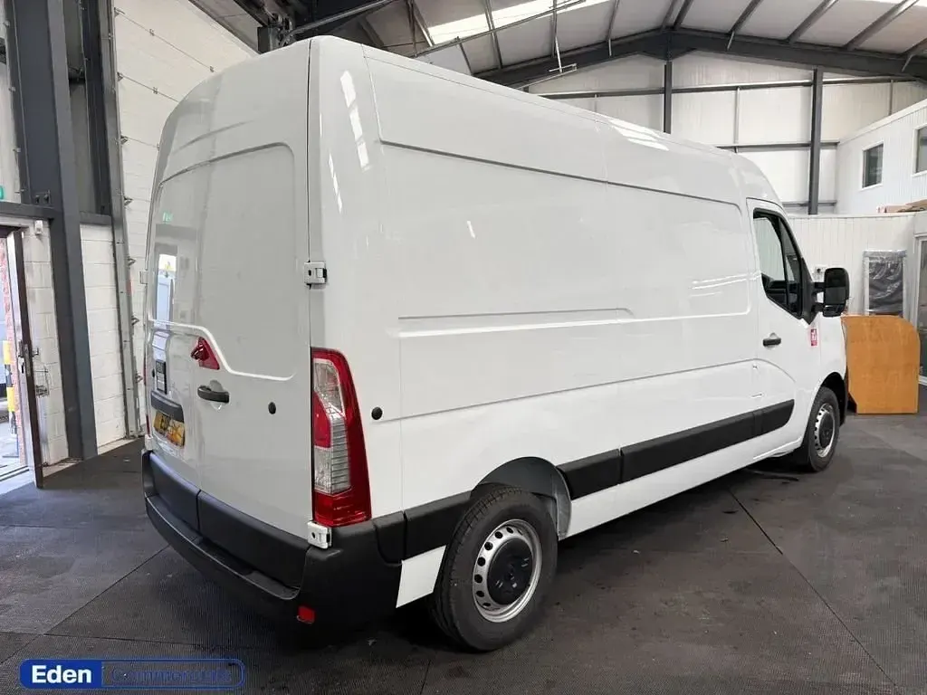 Nowe Renault Master 150 KM (110 kW) 2025 Biały Van