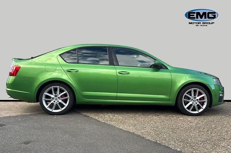 Used Skoda Octavia vRS 220 HP (161 kW) 2014 Green Hatchback