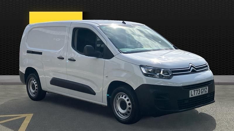 Used 2023 Citroën Berlingo MPV | £11,500 (Super price) - Image 1/3