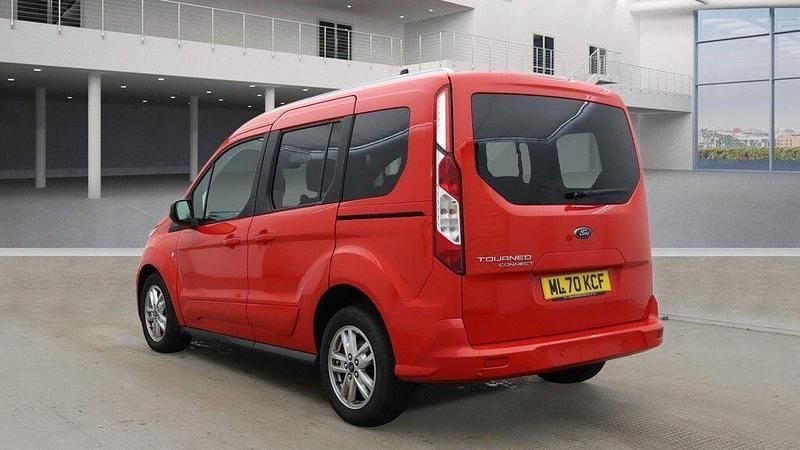 Used Ford Tourneo Connect Titanium 120 HP (88 kW) 2020 Red MPV