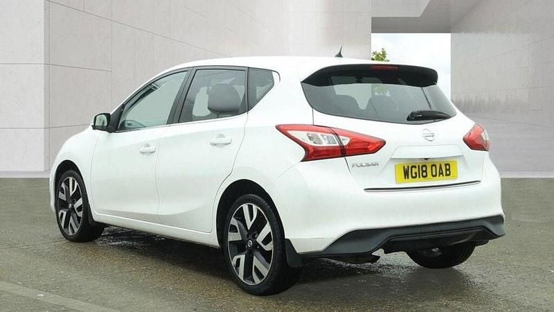 Used Nissan Pulsar S 115 HP (84 kW) 2018 White Hatchback