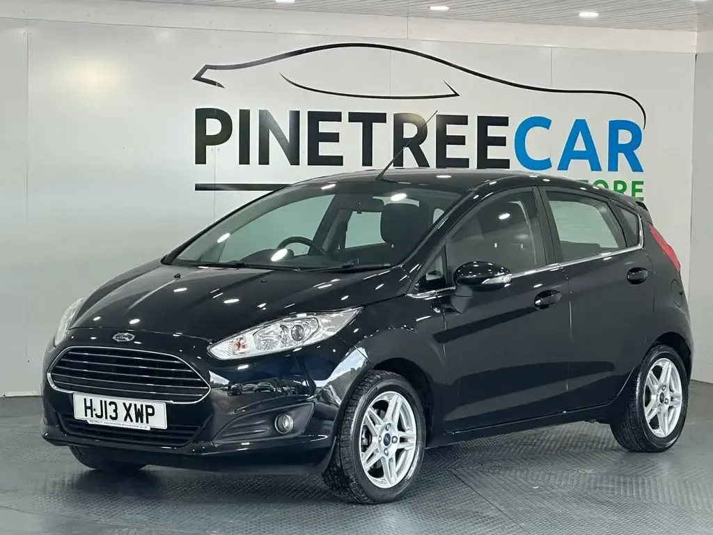 Used Ford Fiesta Zetec 100 HP (73 kW) 2013 Black Hatchback