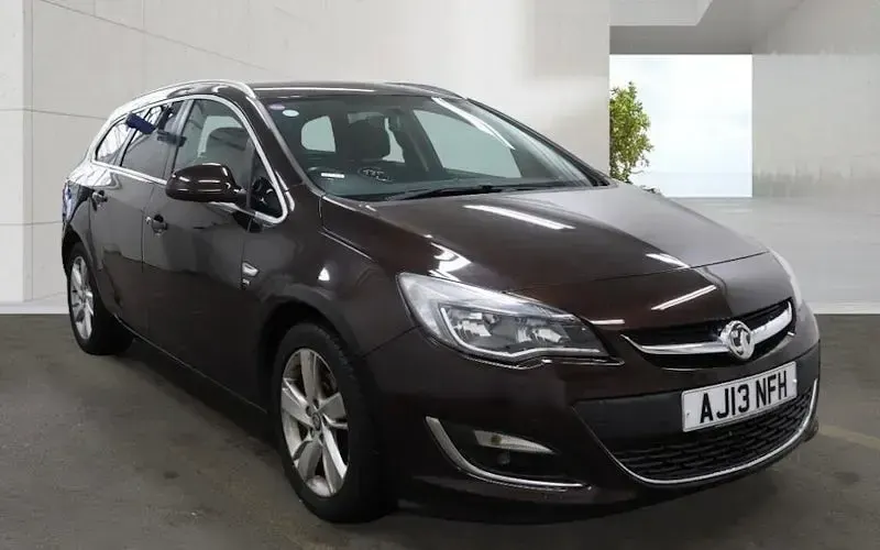 Used Vauxhall Astra SRi 167 HP (122 kW) 2012 Estate
