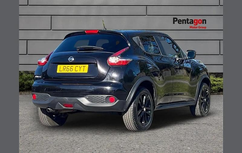 Used Nissan Juke N-Connecta 113 HP (83 kW) 2016 Black SUV